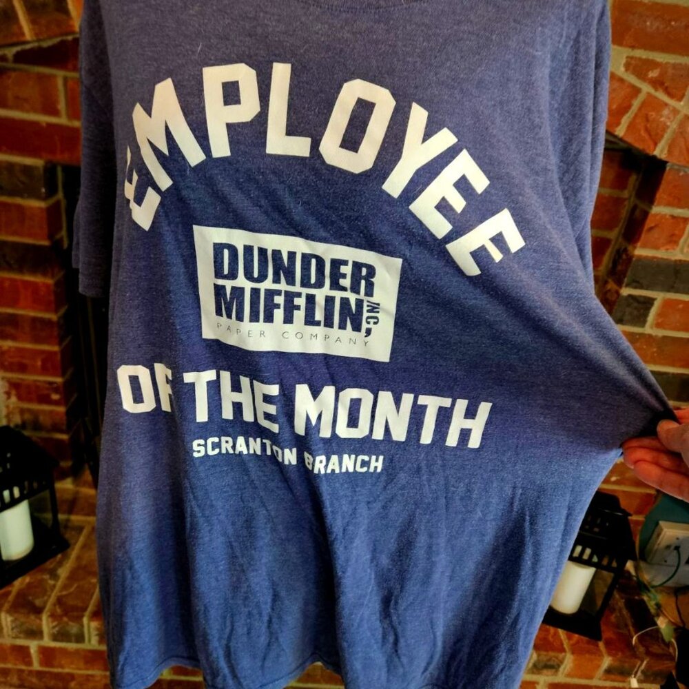 The Office: Dunder Mifflin Employee of the Month. - Picture 2 of 4
